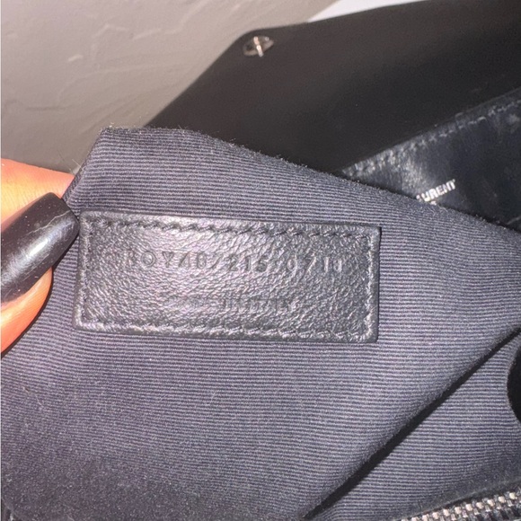 Yves Saint Laurent Black Quilted Shoulder Bag Large LouLou - Picture 6 of 6